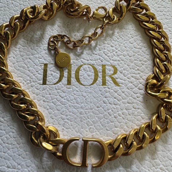 Dior Accessories - Dior Luxurious Gold-Tone Chain Necklace